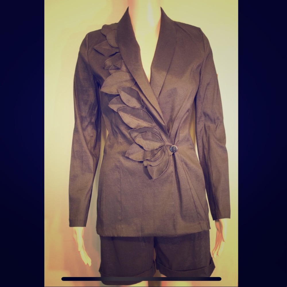 Scott McClintock suit, Jacket is size 2,